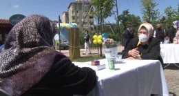 Döğücü, Sancaktepeli büyüklerle parklarda buluşarak Ramazan Bayramlarını tebrik etti