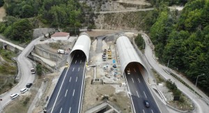 Bolu Dağı Tüneli trafiğe açıldı