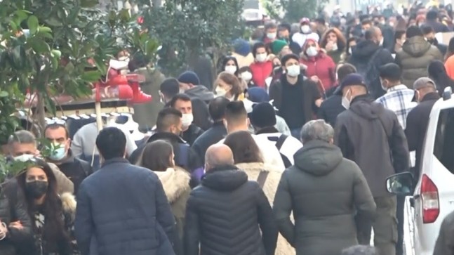 İstiklal Caddesi’nde sorumsuz sürüsü!