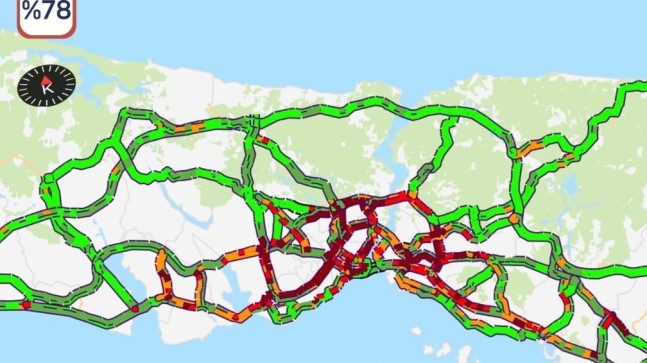 İstanbul’da lodos ve yağışlı hava trafiğini felç etti, yoğunluk yüzde 78