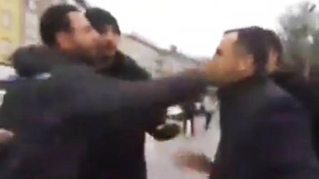 Polisten HDPKK’lı provakatör Ferhat Encü’ye ‘Osmanlı Tokatı’