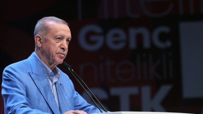 Cumhurbaşkanı Erdoğan: “Malesef kaset kumpaslarıyla makama gelen bay bay Kemal’in karşısına rakip olunca böyle bir komplo ile karşılaştı”