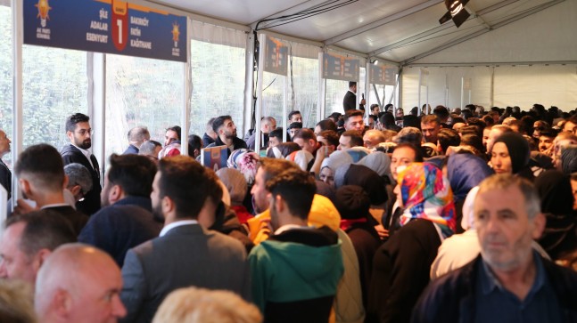 İstanbul’da AK Parti temayüllerine yoğun ilgi…