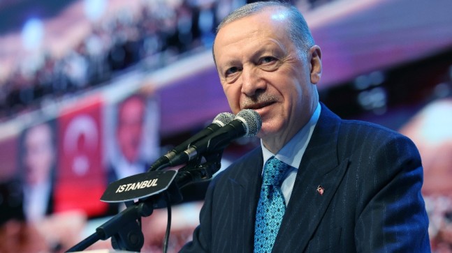 Erdoğan, “Kadir Gecesi ve Ramazan Bayramı’na da sağlıkla, huzurla, sevinçle eriştirmesini niyaz ediyorum”