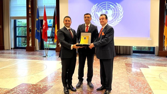 AK Parti Milletvekili Serkan Bayram’a Birleşmiş Milletler’den ‘Barış Elçisi’ ödülü