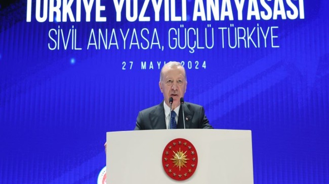 Cumhurbaşkanı Erdoğan: “Çerçevesini darbecilerin çizdiği sorunlu anayasa ile yola devam edemeyiz”