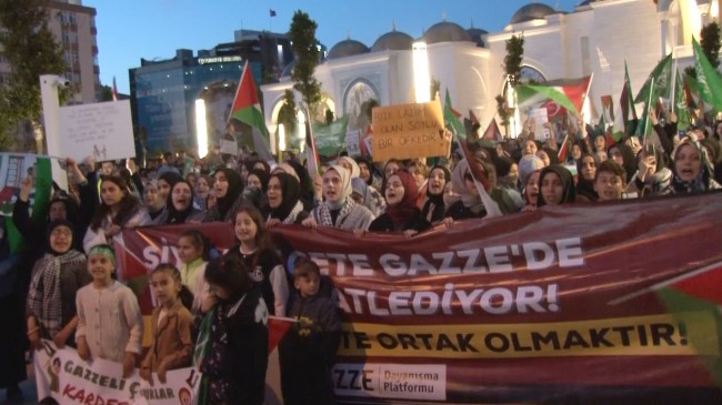 İstanbul’daki İsrail Başkonsolosluğu önünde Refah katliamı protesto edildi