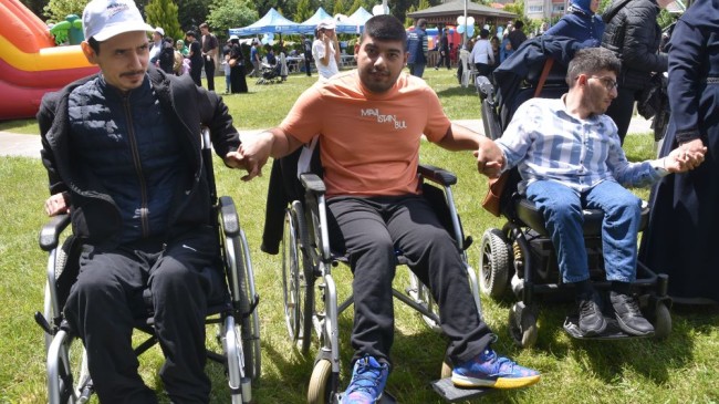 Pendik Belediyesi Engelliler Haftası’nda “Engelsiz Şenlik” düzenledi