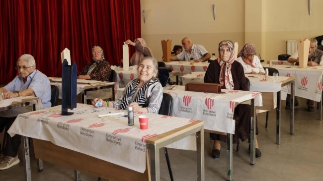 Ümraniye’nin gönlü gençleri, 70’inden sonra el işi yapmaya başladılar